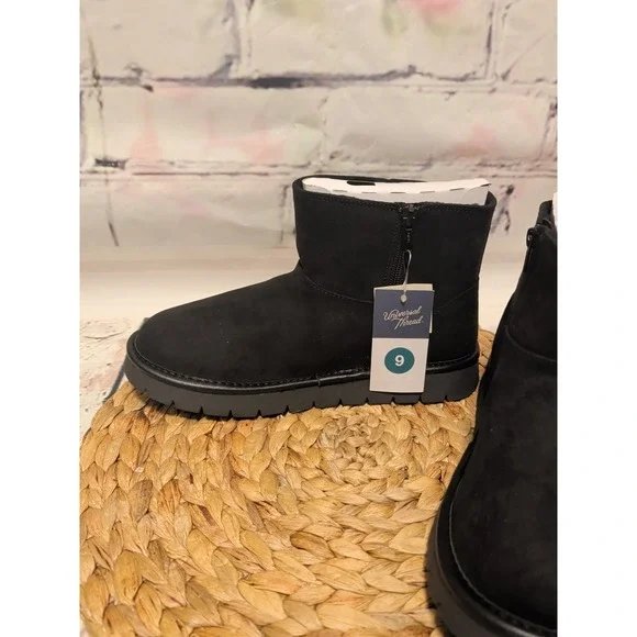 Universal Thread Women's May Suede Booties with Memory Foam Insole Black 9 - Picture 5 of 8